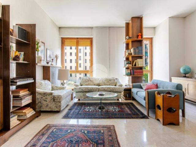 Appartamento in vendita a Milano MI