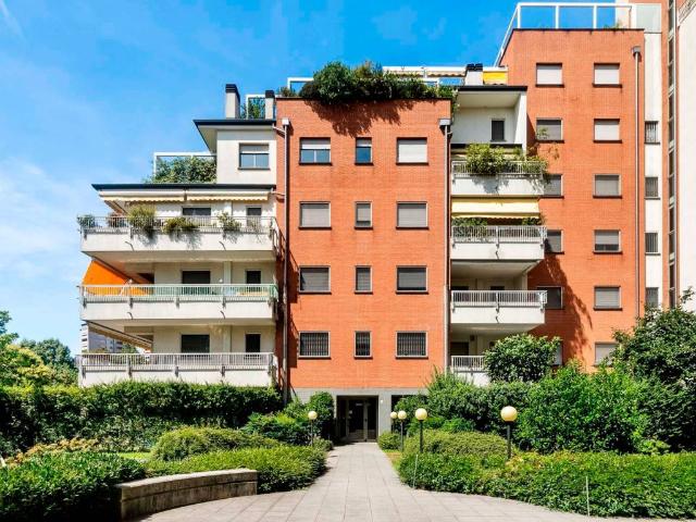 Appartamento in vendita a Milano MI