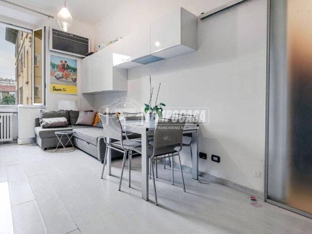 Appartamento in vendita a Milano MI