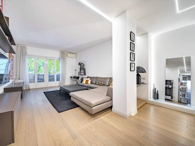 Appartamento in vendita a Milano MI