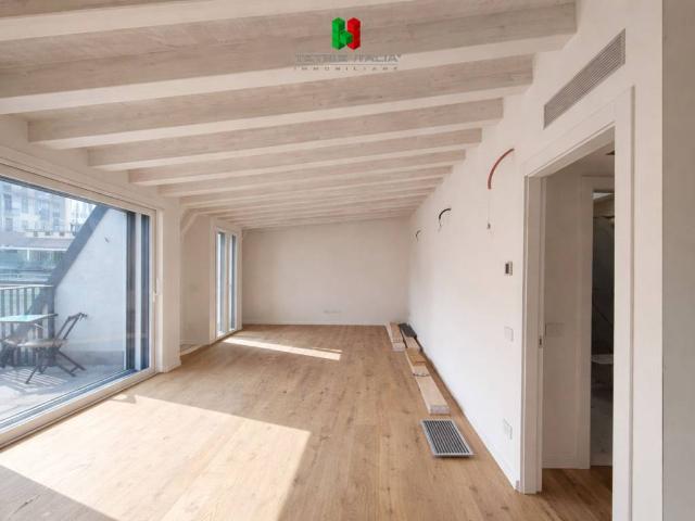 Appartamento in vendita a Milano MI
