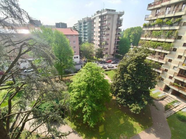 Appartamento in vendita a Milano MI