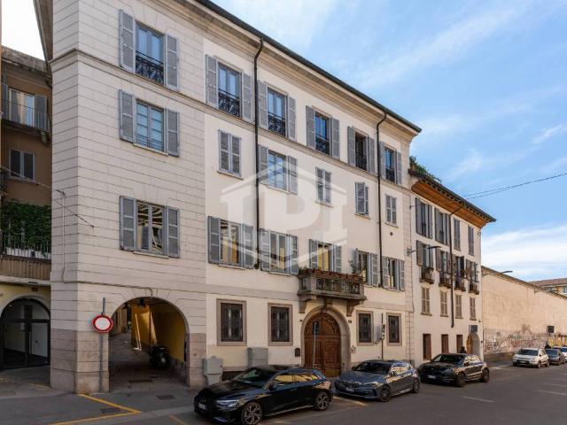 Appartamento in vendita a Milano MI