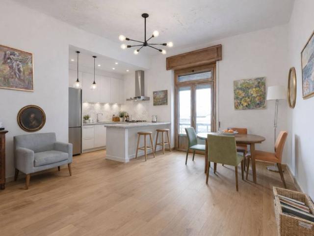Appartamento in vendita a Milano MI