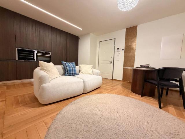 Appartamento in vendita a Milano MI