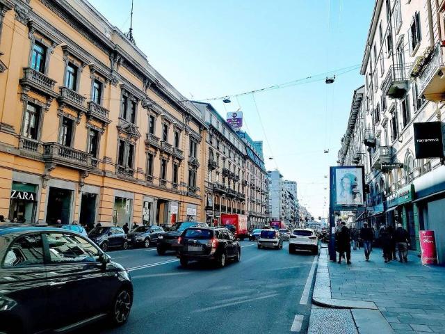 Appartamento in vendita a Milano MI