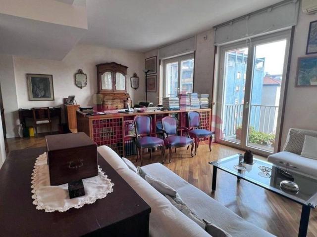 Appartamento in vendita a Milano MI