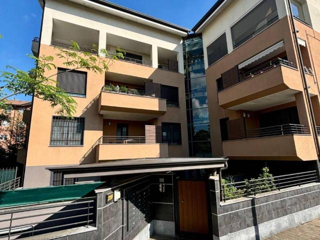 Appartamento in vendita a Milano MI