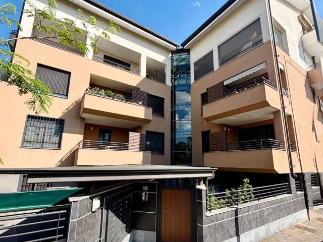 Appartamento in vendita a Milano MI