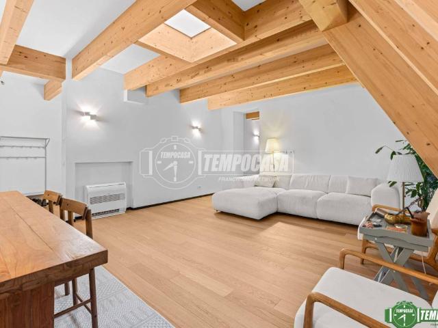 Appartamento in vendita a Milano MI