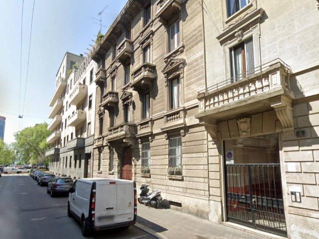 Appartamento in vendita a Milano MI