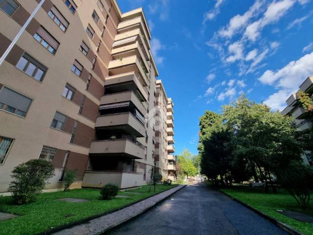 Appartamento in vendita a Milano MI