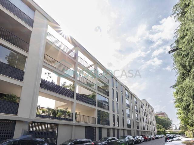 Appartamento in vendita a Milano MI