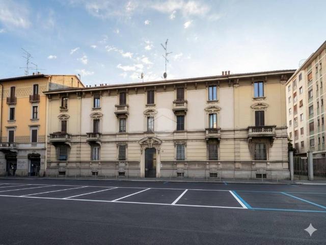 Appartamento in vendita a Milano MI