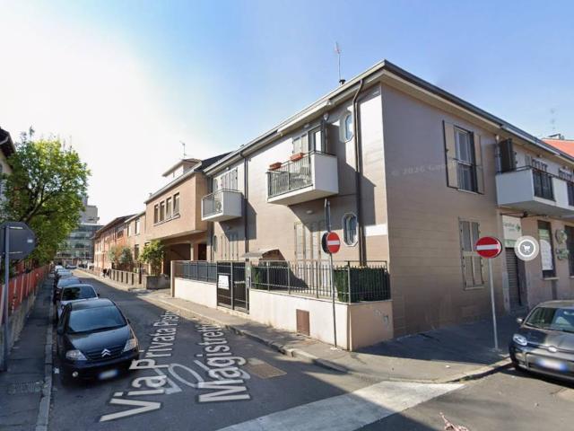 Appartamento in vendita a Milano MI