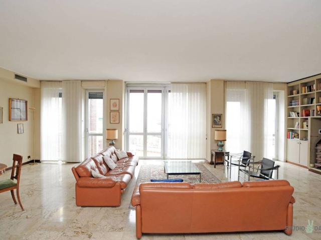 Appartamento in vendita a Milano MI