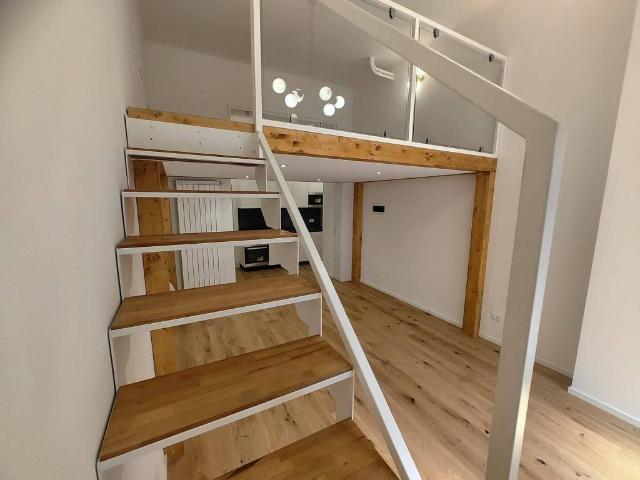 Appartamento in vendita a Milano MI