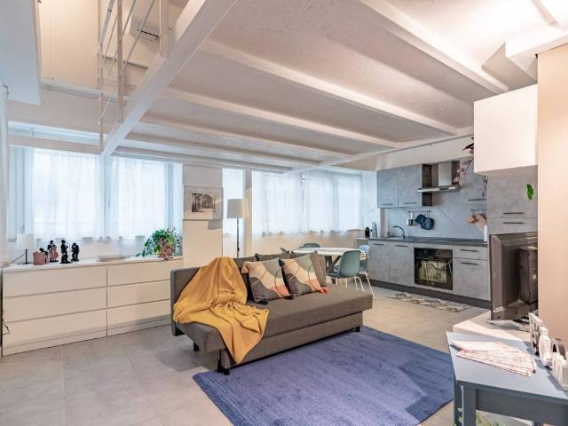 Appartamento in vendita a Milano MI