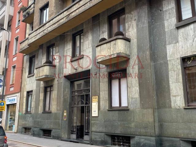 Appartamento in vendita a Milano MI