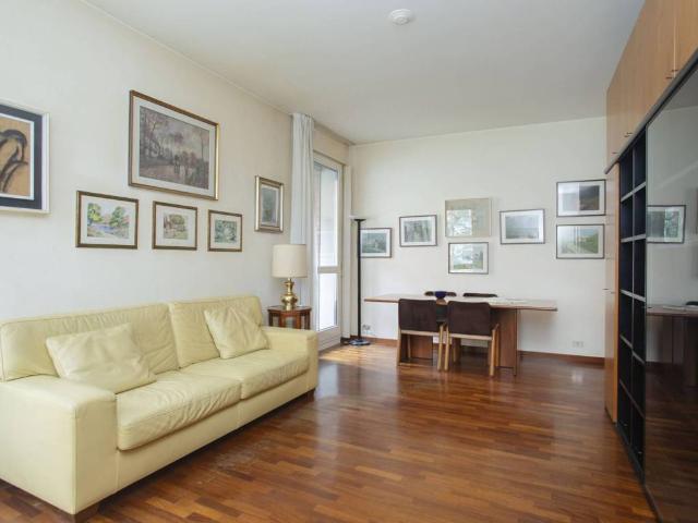 Appartamento in vendita a Milano MI