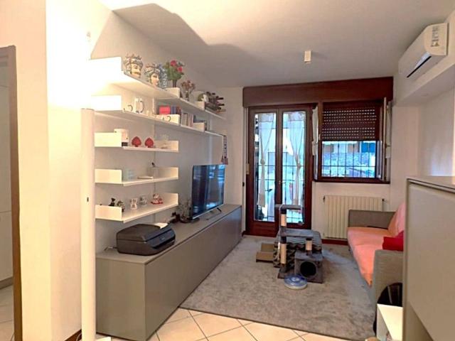 Appartamento in vendita a Milano MI