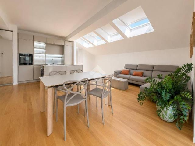 Appartamento in vendita a Milano MI