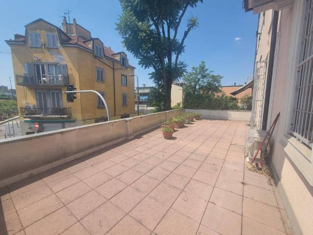 Appartamento in vendita a Milano MI