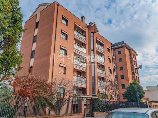 Appartamento in vendita a Milano MI