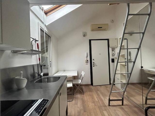 Appartamento in vendita a Milano MI