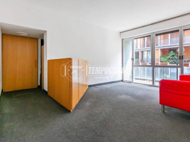 Appartamento in vendita a Milano MI
