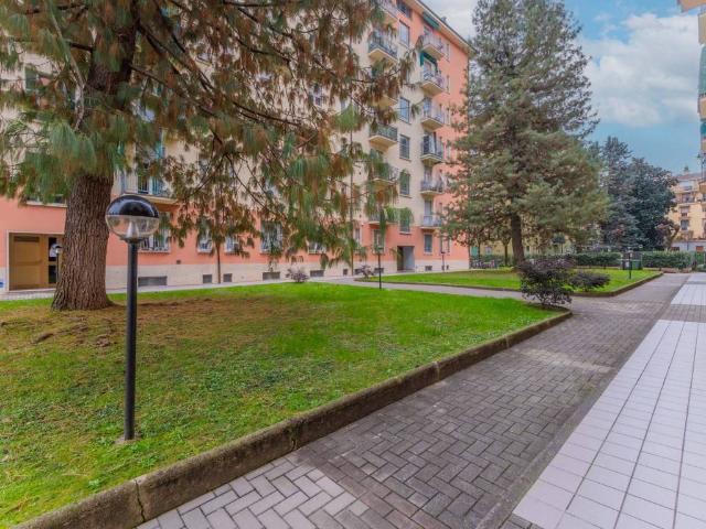 Appartamento in vendita a Milano MI