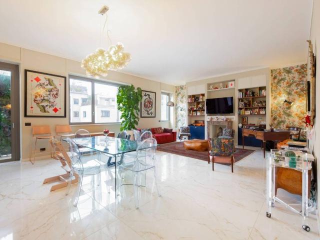 Appartamento in vendita a Milano MI