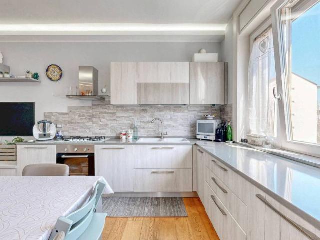 Appartamento in vendita a Milano MI