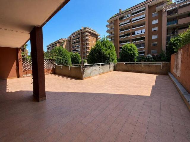 Appartamento in vendita a Milano MI