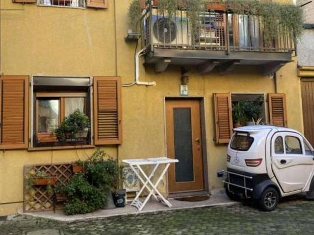 Appartamento in vendita a Milano MI