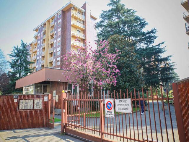 Appartamento in vendita a Milano MI