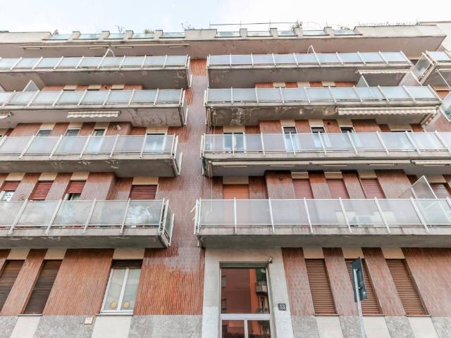 Appartamento in vendita a Milano MI