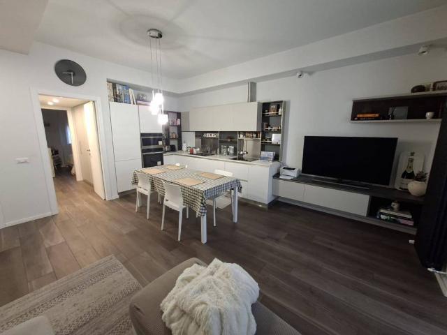 Appartamento in vendita a Milano MI