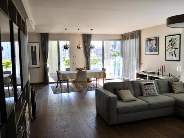 Appartamento in vendita a Milano MI