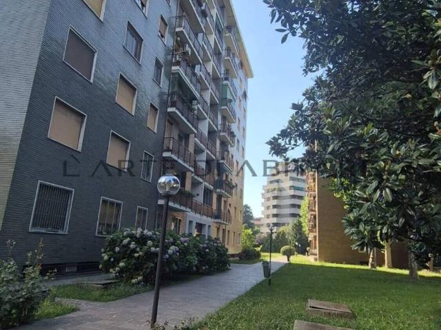 Appartamento in vendita a Milano MI