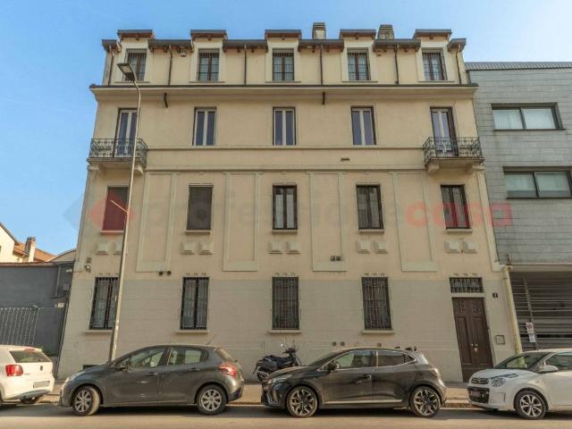 Appartamento in vendita a Milano MI