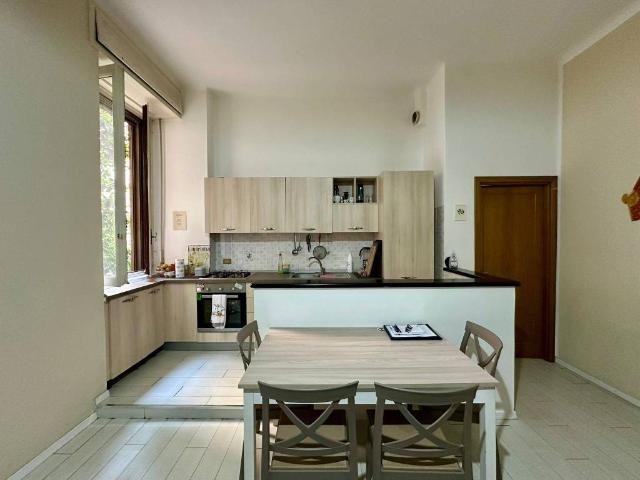 Appartamento in vendita a Milano MI