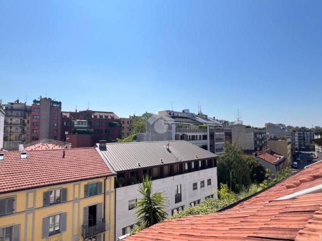 Appartamento in vendita a Milano MI