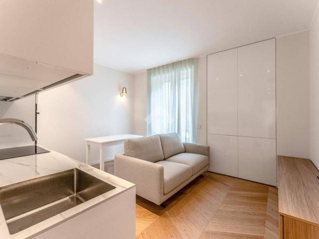 Appartamento in vendita a Milano MI