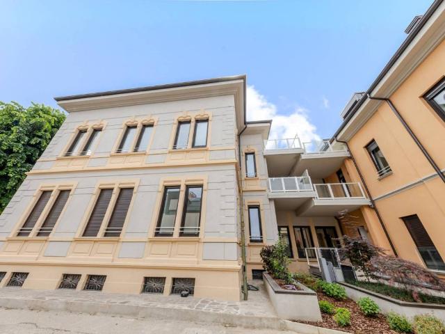 Appartamento in vendita a Milano MI