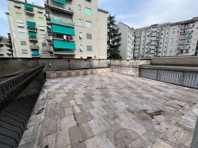 Appartamento in vendita a Milano MI