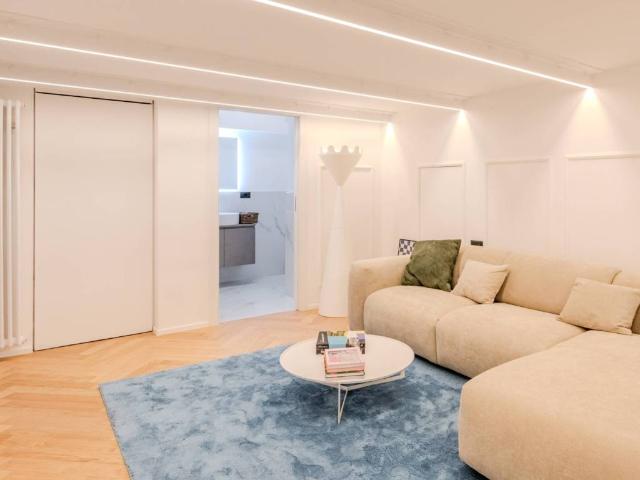 Appartamento in vendita a Milano MI