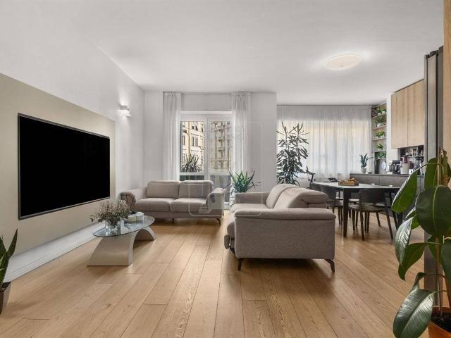 Appartamento in vendita a Milano MI