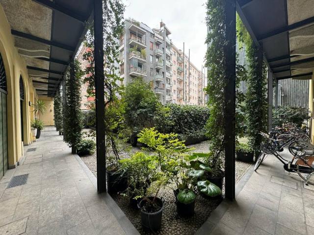 Appartamento in vendita a Milano MI