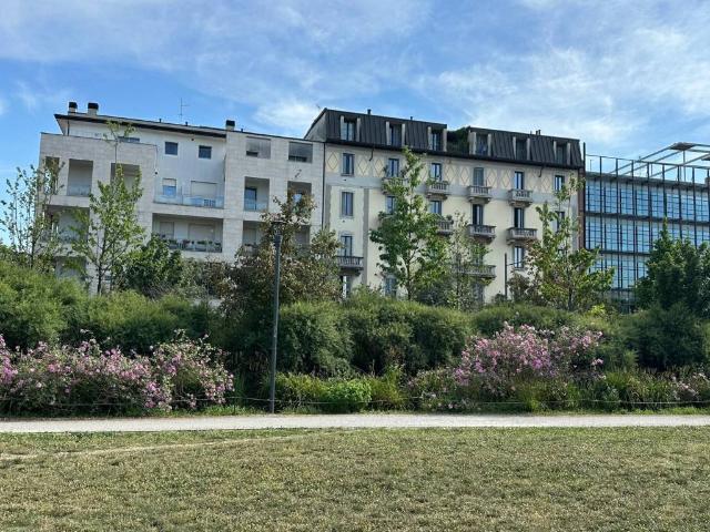 Appartamento in vendita a Milano MI